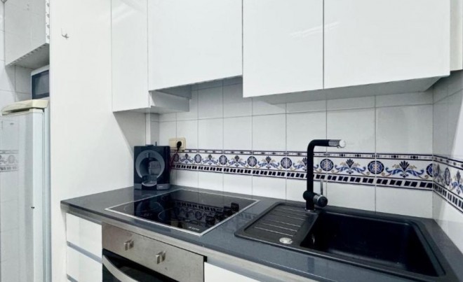 Sale · Apartment / Flat · Torrevieja