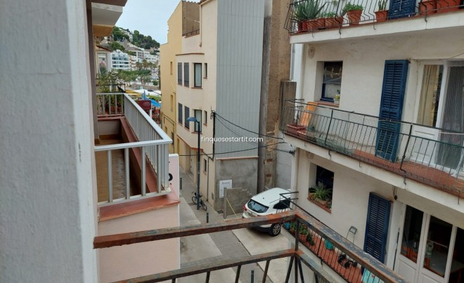 Revente · Appartement · Roses