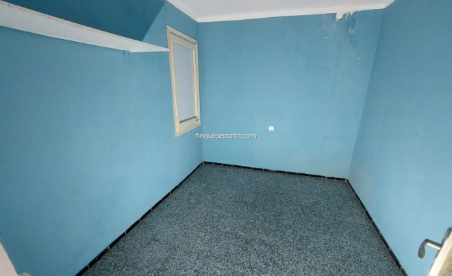 Revente · Appartement · Roses