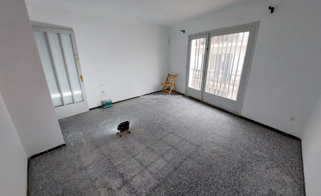 Revente · Appartement · Roses