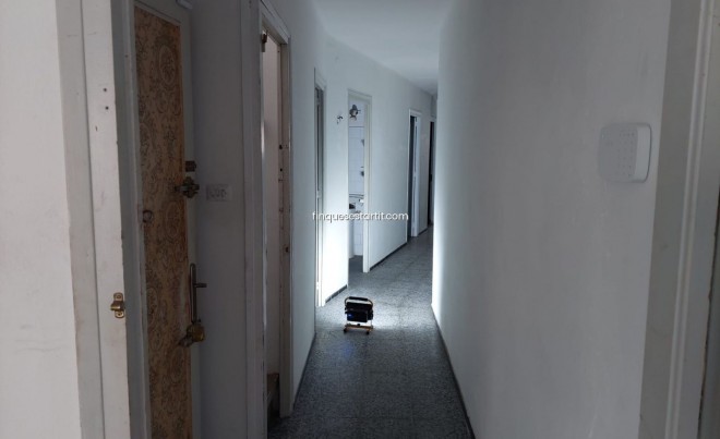 Revente · Appartement · Roses