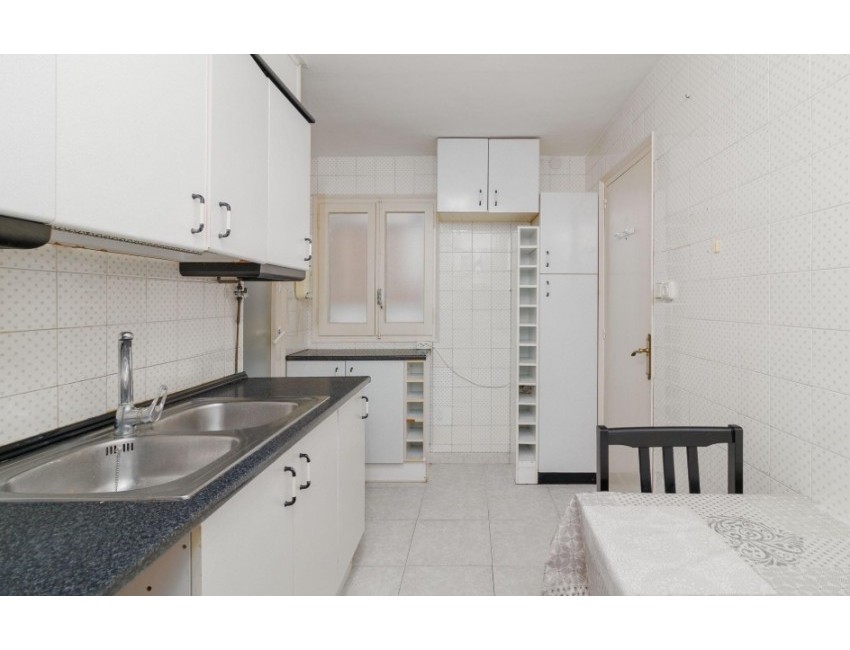 Sale · Apartment / Flat · Roses