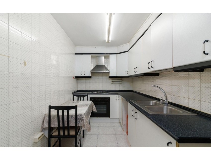 Sale · Apartment / Flat · Roses