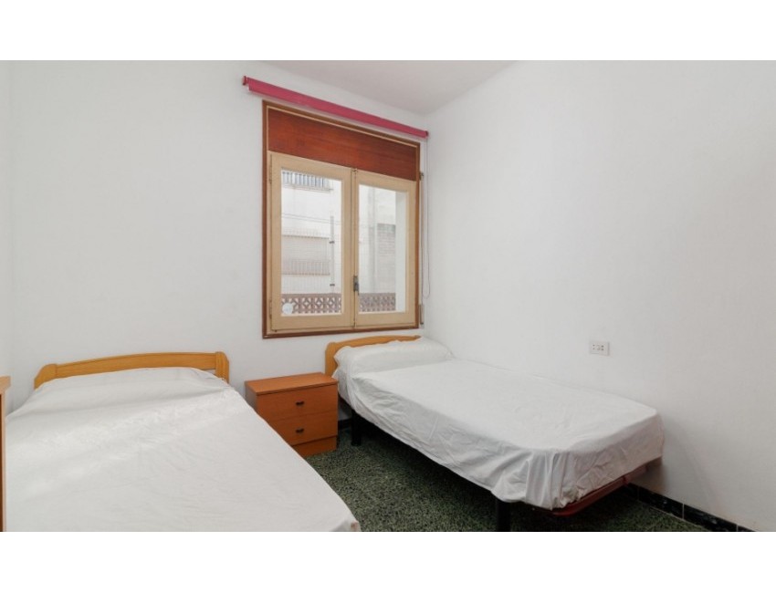 Sale · Apartment / Flat · Roses