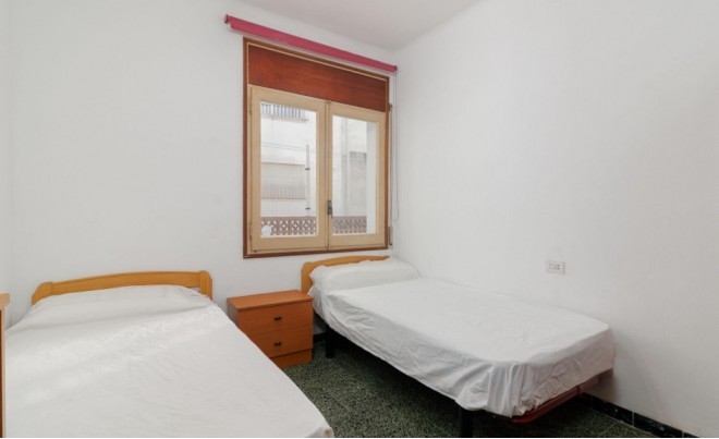 Sale · Apartment / Flat · Roses