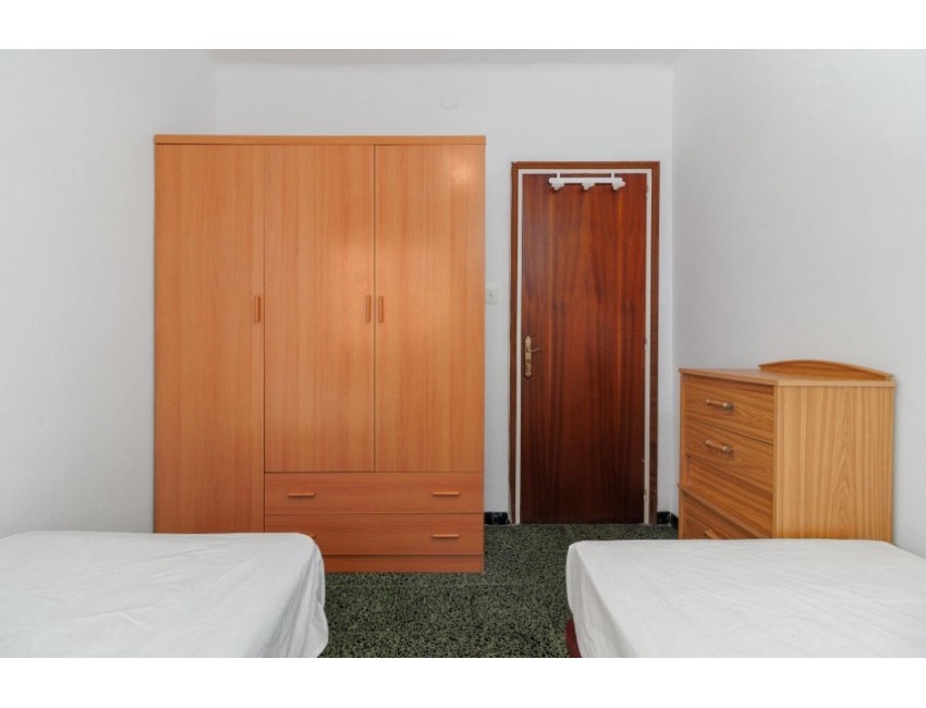 Sale · Apartment / Flat · Roses