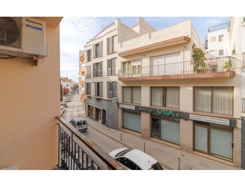 Sale · Apartment / Flat · Roses