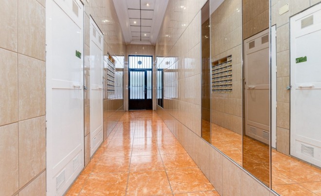 Venta · Apartamento / Piso · Torrevieja