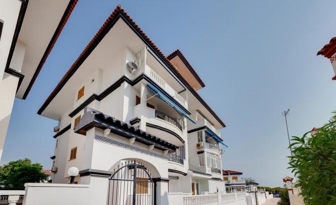 Venta · Apartamento / Piso · Torrevieja