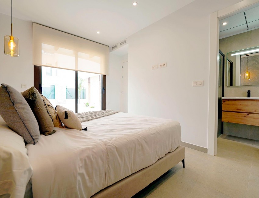 Nueva construcción  · Villa / Chalet · Heredades