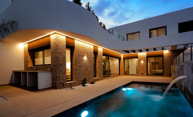 Nueva construcción  · Villa / Chalet · Heredades