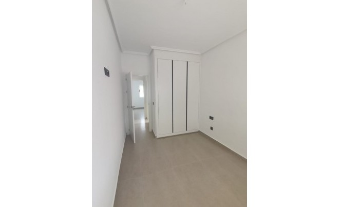 Venta · Villa / Chalet · Orihuela