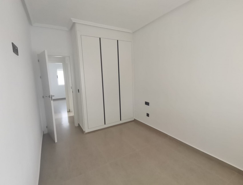 Venta · Villa / Chalet · Orihuela