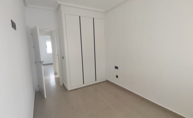 Venta · Villa / Chalet · Orihuela