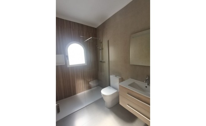 Venta · Villa / Chalet · Orihuela