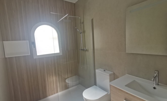 Venta · Villa / Chalet · Orihuela