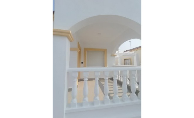 Venta · Villa / Chalet · Orihuela