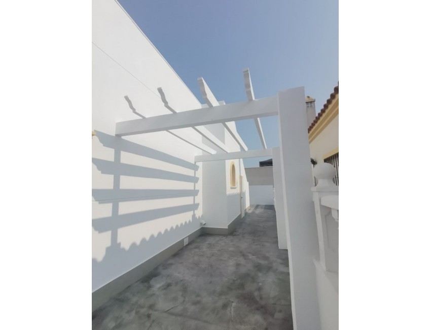 Venta · Villa / Chalet · Orihuela