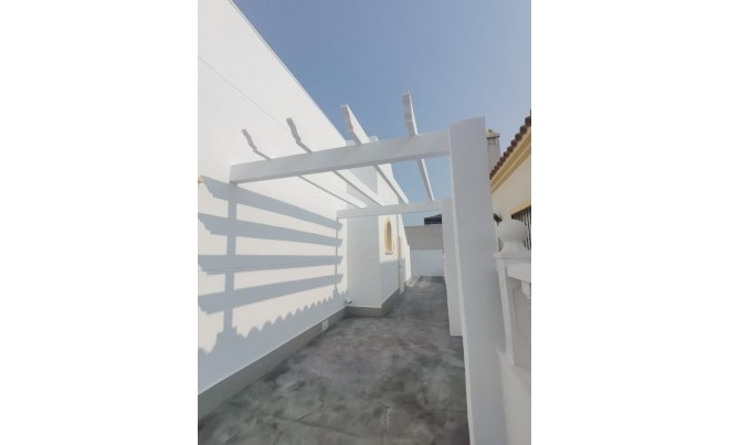 Venta · Villa / Chalet · Orihuela