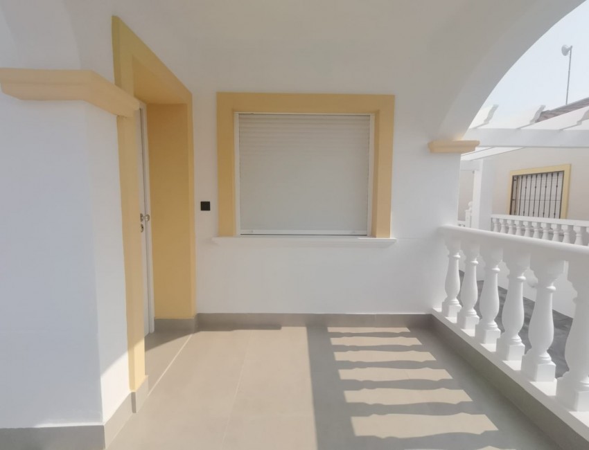 Venta · Villa / Chalet · Orihuela