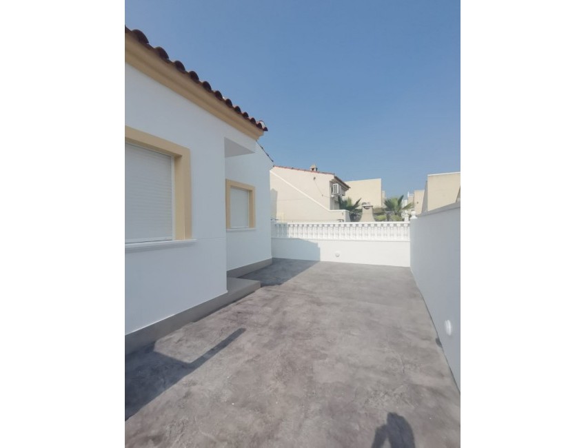 Venta · Villa / Chalet · Orihuela