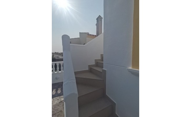 Venta · Villa / Chalet · Orihuela