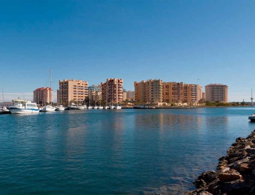 Nueva construcción  · Villa / Chalet · La Manga