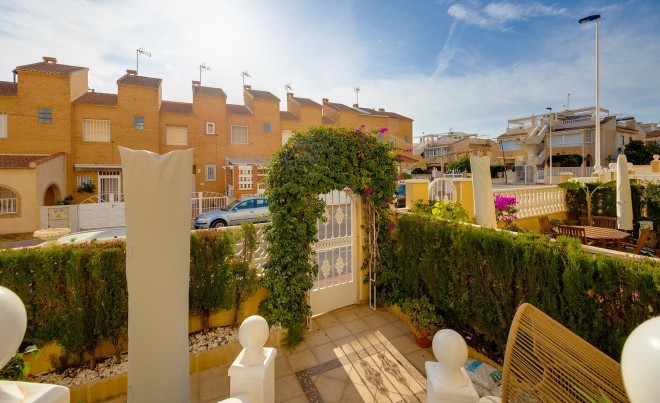 Revente · Villa · Torrevieja