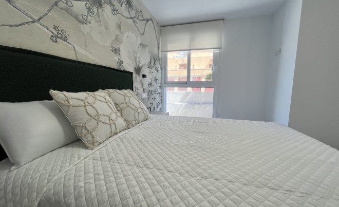 Revente · Appartement · Torrevieja · Nueva Torrevieja - Aguas Nuevas