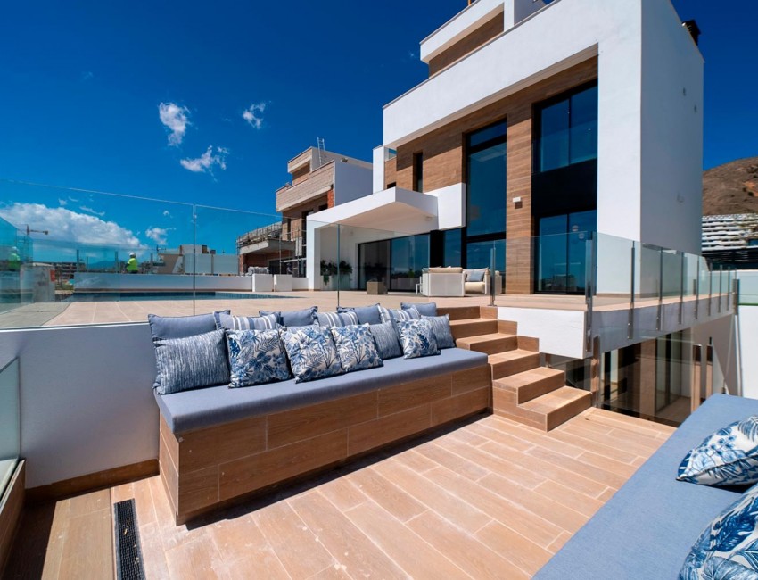 Nueva construcción  · Villa / Chalet · Finestrat