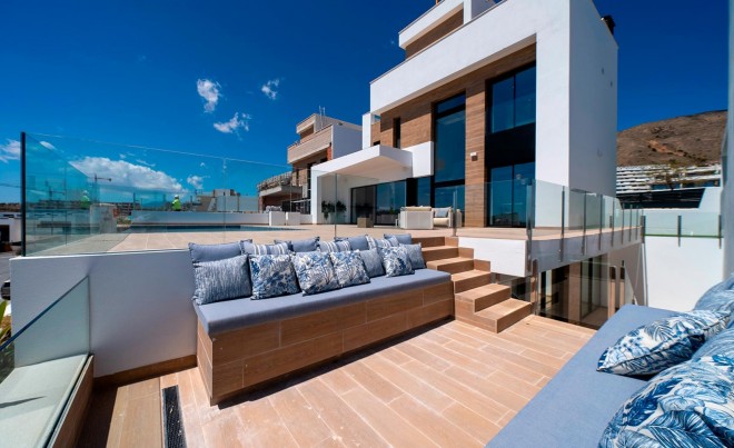 Nueva construcción  · Villa / Chalet · Finestrat