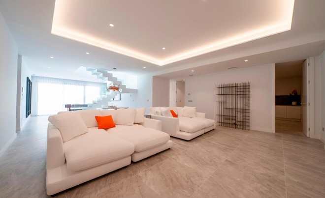 Nueva construcción  · Villa / Chalet · Finestrat