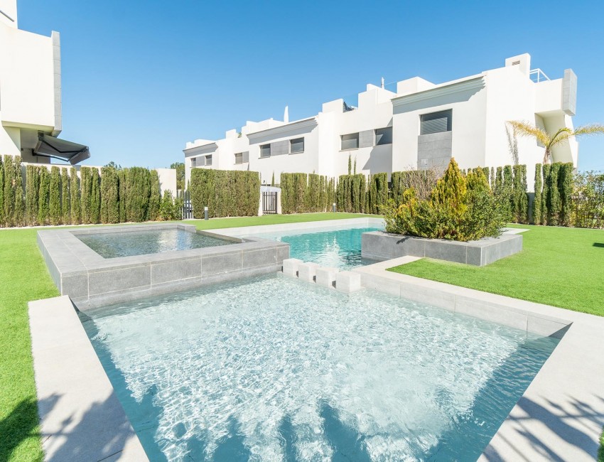 New Build · Bungalow / Townhouse / Detached / Terraced · Torrevieja · Lago Jardín II