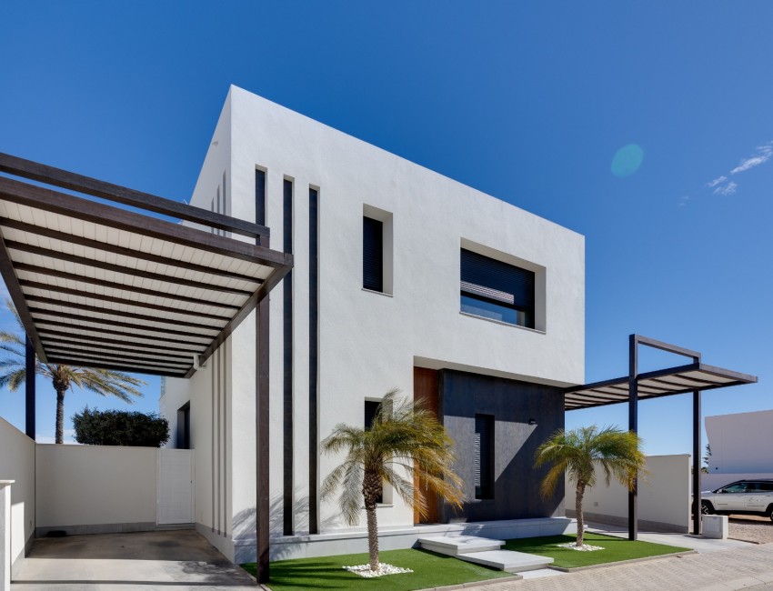 Nueva construcción  · Villa / Chalet · Pilar de la Horadada · Lo Romero Golf