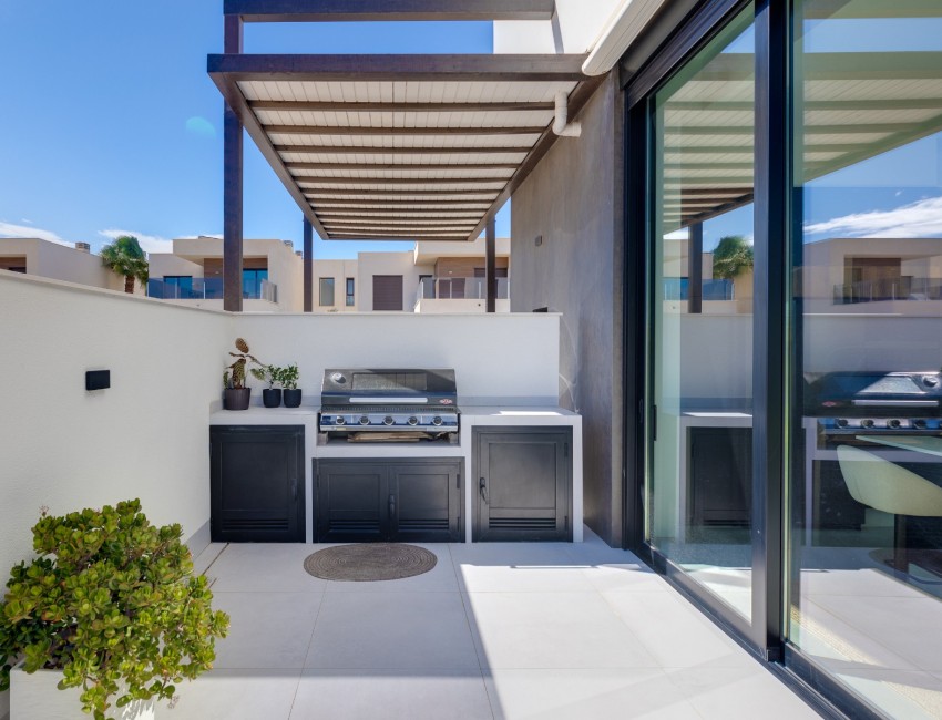 Nueva construcción  · Villa / Chalet · Pilar de la Horadada · Lo Romero Golf