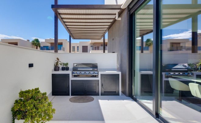 Nueva construcción  · Villa / Chalet · Pilar de la Horadada · Lo Romero Golf