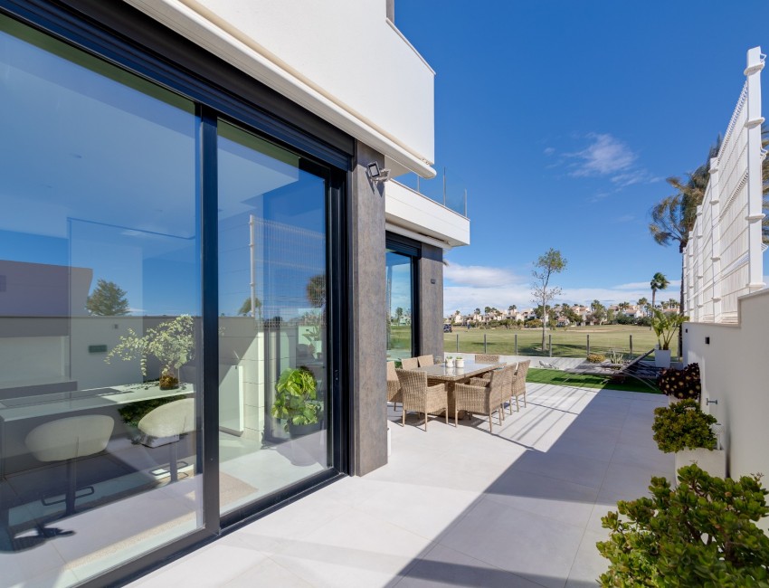 Nueva construcción  · Villa / Chalet · Pilar de la Horadada · Lo Romero Golf