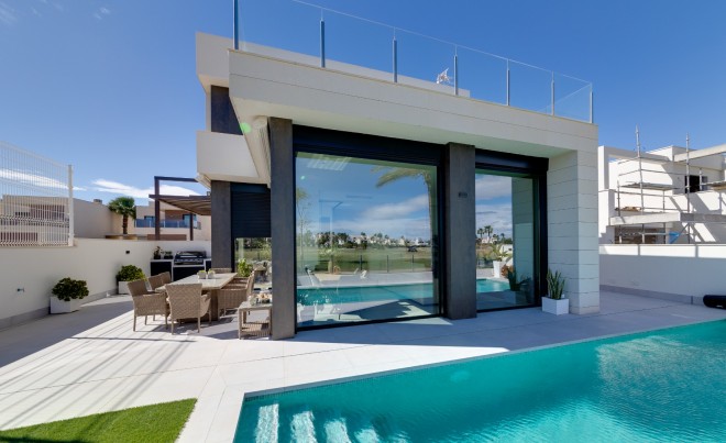 Nueva construcción  · Villa / Chalet · Pilar de la Horadada · Lo Romero Golf