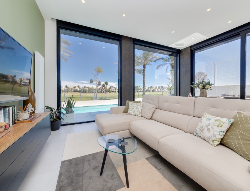 Nueva construcción  · Villa / Chalet · Pilar de la Horadada · Lo Romero Golf