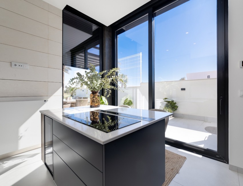 Nueva construcción  · Villa / Chalet · Pilar de la Horadada · Lo Romero Golf