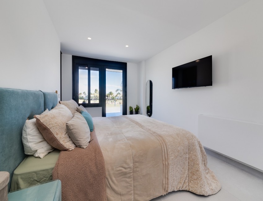 Nueva construcción  · Villa / Chalet · Pilar de la Horadada · Lo Romero Golf