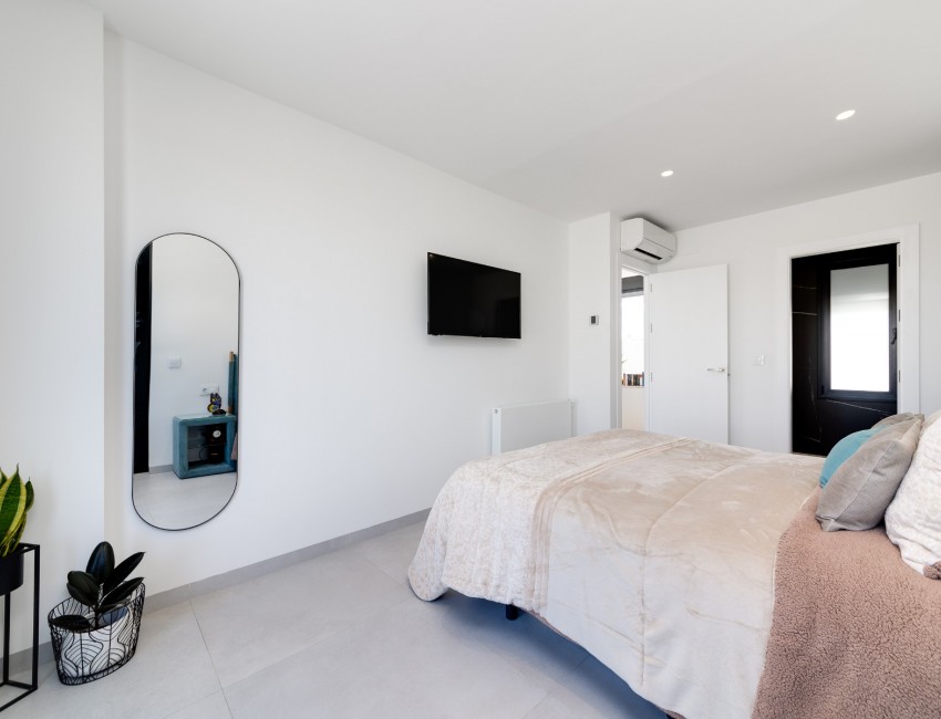 Nueva construcción  · Villa / Chalet · Pilar de la Horadada · Lo Romero Golf