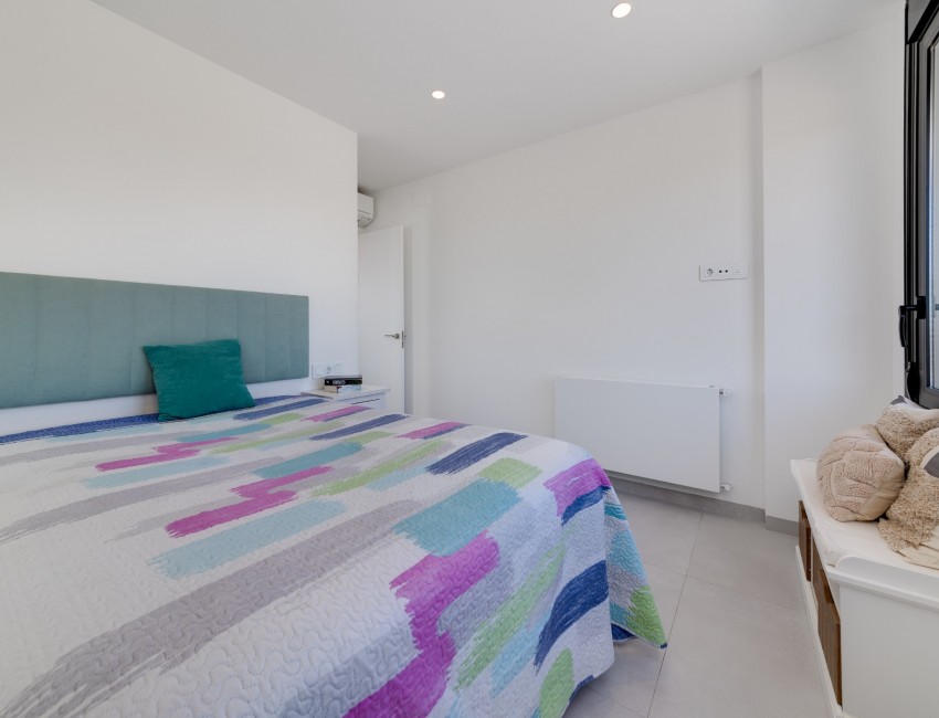 Nueva construcción  · Villa / Chalet · Pilar de la Horadada · Lo Romero Golf