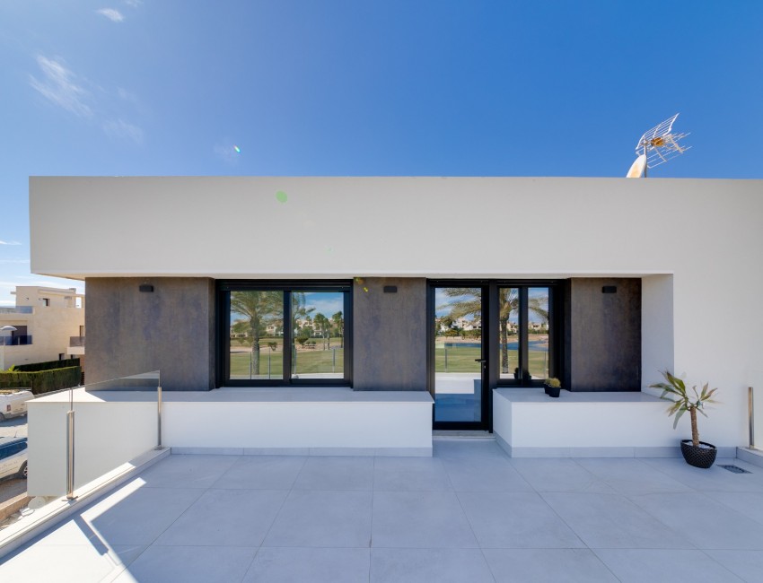 Nueva construcción  · Villa / Chalet · Pilar de la Horadada · Lo Romero Golf