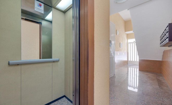 Revente · Appartement · Torrevieja · La Mata