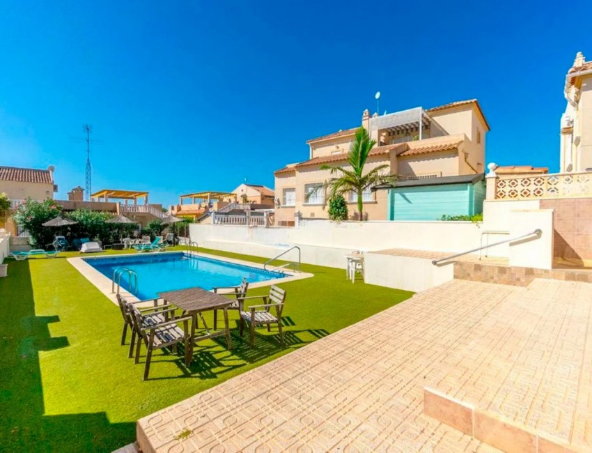 Sale · Villa · San Miguel de Salinas · El Galán