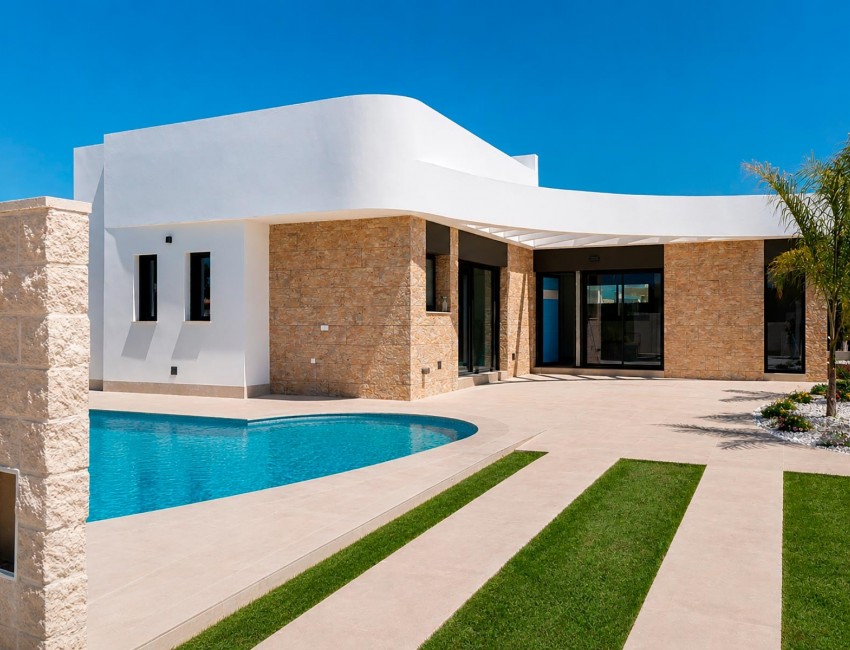 Nueva construcción  · Villa / Chalet · Los Montesinos · La Herrada