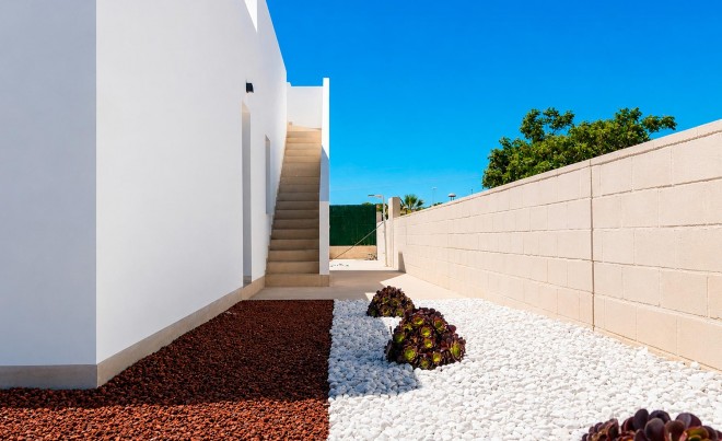 Nueva construcción  · Villa / Chalet · Los Montesinos · La Herrada