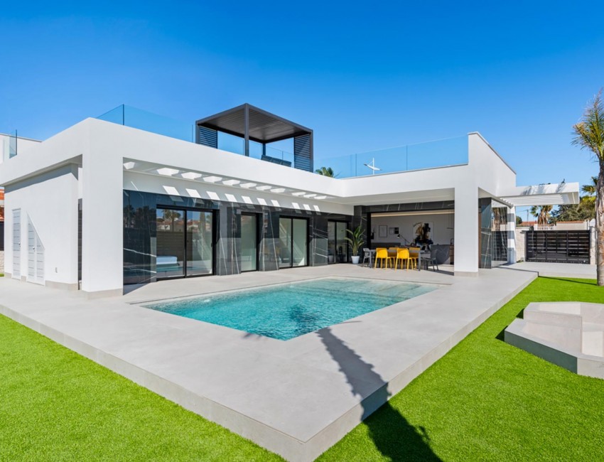 Nueva construcción  · Villa / Chalet · Algorfa · La Finca