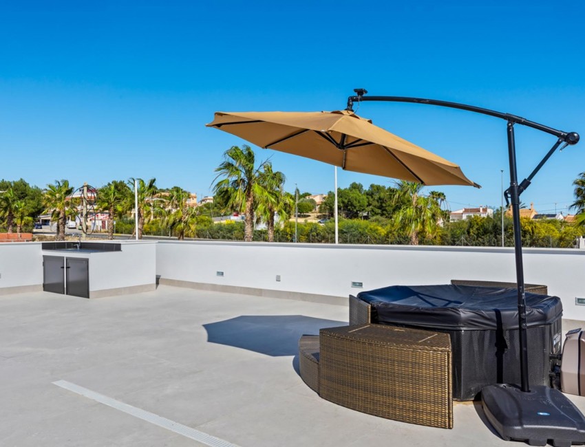 Nueva construcción  · Villa / Chalet · Algorfa · La Finca